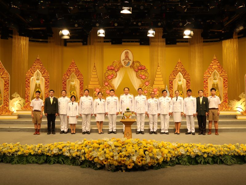 โรงเรียนเทพศิรินทร์ บันทึกเทปถวายพระพรชัยมงคล  เนื่องในวันเฉลิมพระชนมพรรษา พระบาทสมเด็จพระเจ้าอยู่หัว