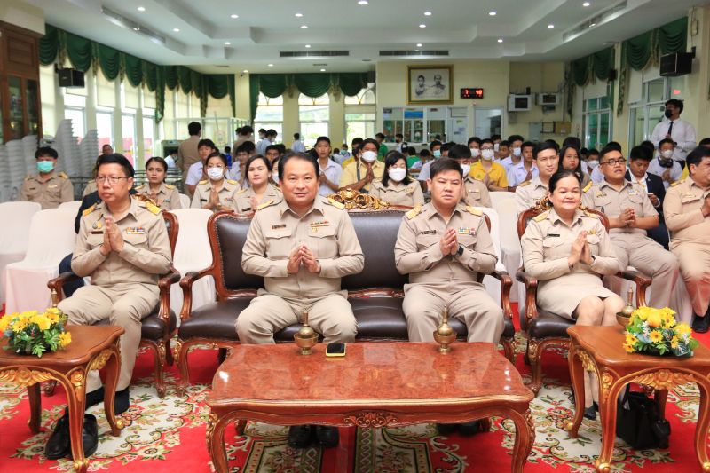 กิจกรรมทำบุญเนื่องในวันพระใหญ่ ณ ห้องประชุมเทิดพระเกียรติ โรงเรียนเทพศิรินทร์
