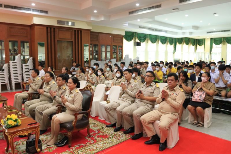 กิจกรรมทำบุญเนื่องในวันพระใหญ่ ณ ห้องประชุมเทิดพระเกียรติ โรงเรียนเทพศิรินทร์