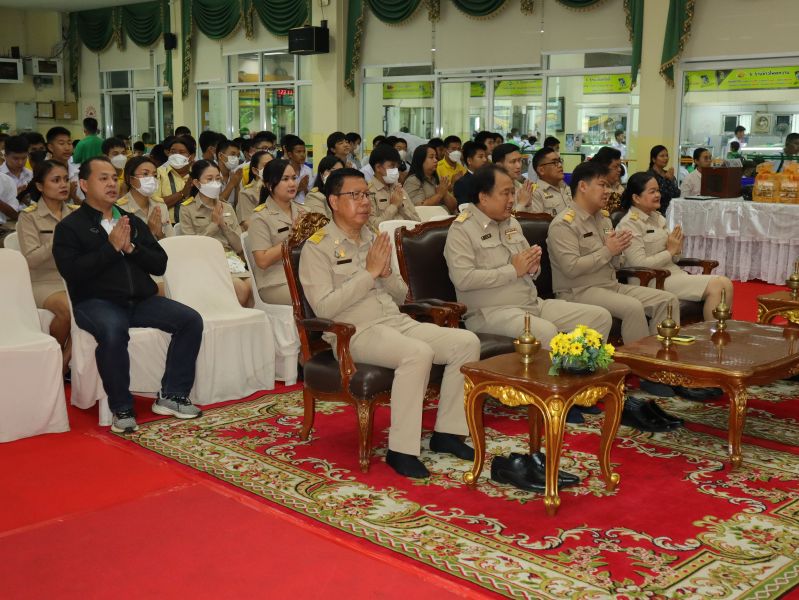 กิจกรรมทำบุญเนื่องในวันพระใหญ่ ณ ห้องประชุมเทิดพระเกียรติ โรงเรียนเทพศิรินทร์