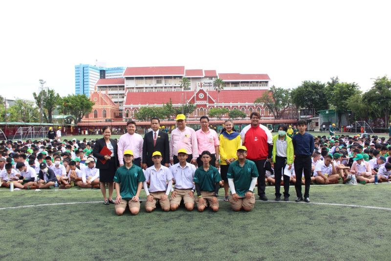 ผู้อำนวยการเขตพื้นที่การศึกษามัธยมศึกษา กรุงเทพมหานคร เขต 1  ตรวจเยี่ยมการจัดการเรียนการสอน ถวายมุทิตาสักการะ พระธรรมวชิรปาโมกข์