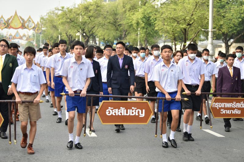 โรงเรียนในเครือจตุรมิตร ร่วมพิธีวางพวงมาลา ถวายราชสักการะ เนื่องในวันปิยมหาราช