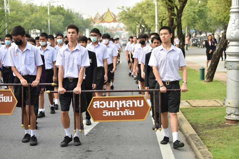 โรงเรียนในเครือจตุรมิตร ร่วมพิธีวางพวงมาลา ถวายราชสักการะ เนื่องในวันปิยมหาราช
