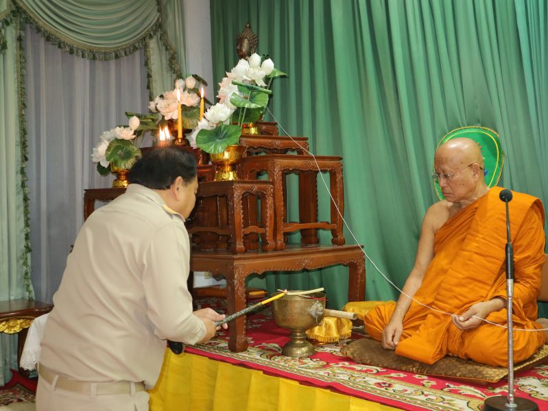 กิจกรรมทำบุญเนื่องในวันพระใหญ่ ตึกเทิดพระเกียรติ โรงเรียนเทพศิรินทร์