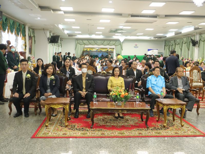 ชาวเทพศิรินทร์แสดงความยินดีและจัดพิธีต้อนรับ  รองผู้อำนวยการ โรงเรียนเทพศิรินทร์ เนื่องในโอกาสเข้ารับตำแหน่ง