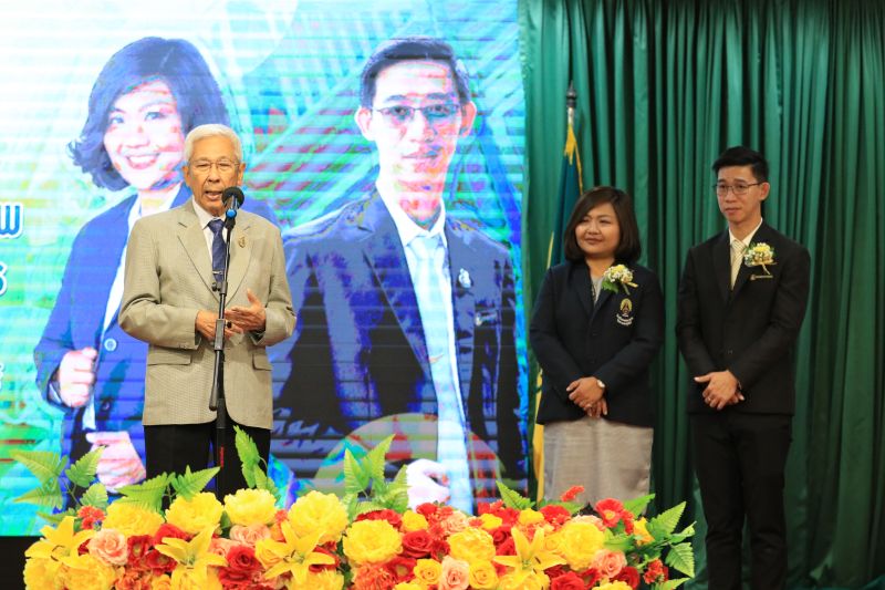 ชาวเทพศิรินทร์แสดงความยินดีและจัดพิธีต้อนรับ  รองผู้อำนวยการ โรงเรียนเทพศิรินทร์ เนื่องในโอกาสเข้ารับตำแหน่ง