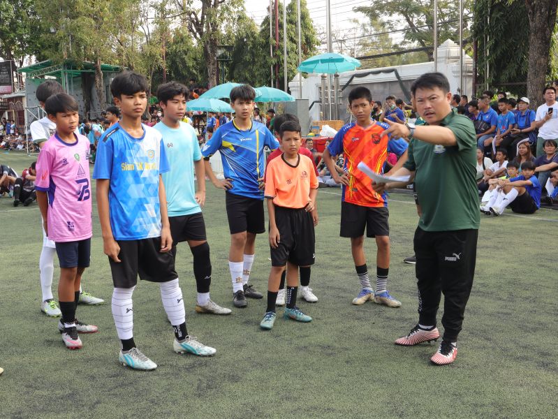 โรงเรียนเทพศิรินทร์เปิดคัดนักกีฬาฟุตบอล ปีการศึกษา 2567
