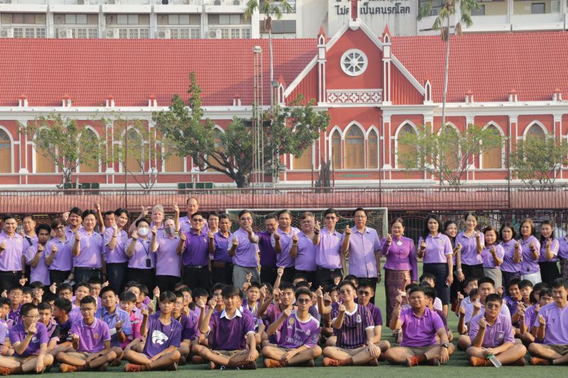 ชาวเทพศิรินทร์รวมใจ แสดงความจงรักภักดีต่อสถาบัน
