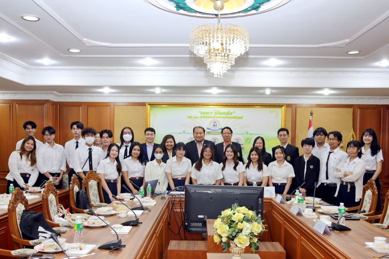 โรงเรียนเทพศิรินทร์ ให้การต้อนรับนิสิตระดับปริญญาบัณฑิต  คณะครุศาสตร์จุฬาลงกรณ์มหาวิทยาลัย เข้ามาศึกษาดูงาน