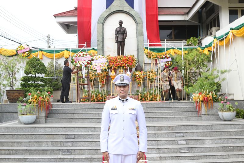 พิธีถวายราชสักการะพระบรมราชานุสาวรีย์  พระบาทสมเด็จพระปรเมนทรมหาอานันทมหิดล พระอัฐมรามาธิบดินทร