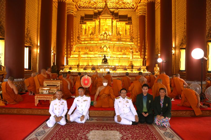 ถวายมุทิตาสักการะแด่ พระมหาเผ่าไทย สิรปญฺโญ  ในโอกาสเข้ารับการทรงตั้งเปรียญธรรม 3 ประโยค