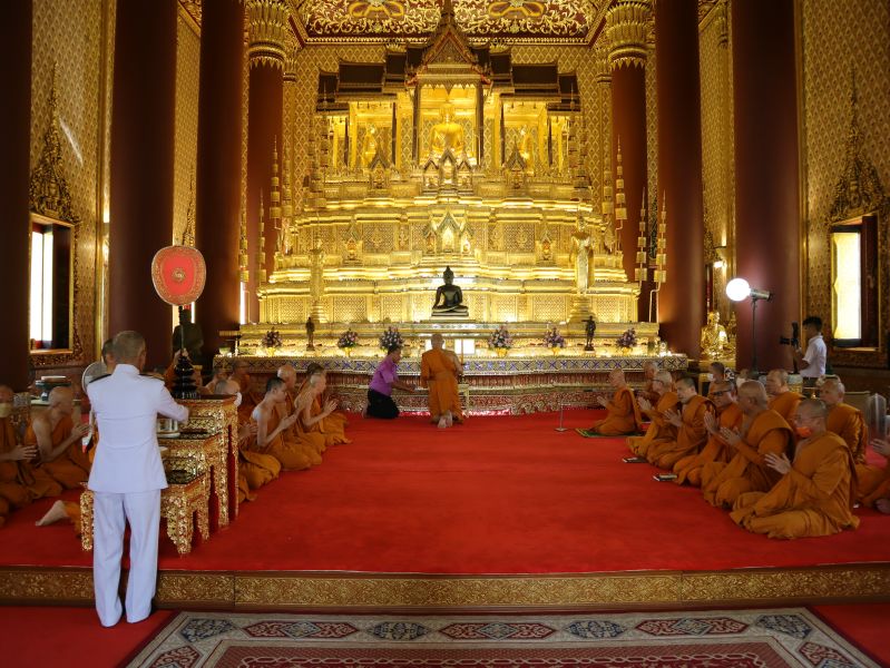 ถวายมุทิตาสักการะแด่ พระมหาเผ่าไทย สิรปญฺโญ  ในโอกาสเข้ารับการทรงตั้งเปรียญธรรม 3 ประโยค