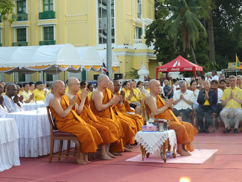 พิธีบรรพชาอุปสมบทกุลบุตรชาวศรีลังกาจำนวน 73 คน  ถวายเป็นพระราชกุศลแด่ พระบาทสมเด็จพระวชิรเกล้าเจ้าอยู่หัว