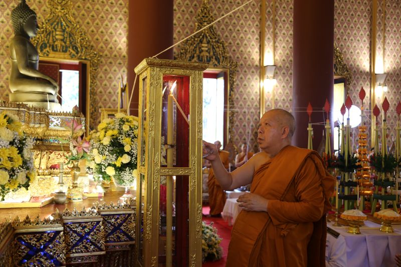 พิธีเจริญพระพุทธมนต์นวัคคหายุสมธัมม์ เสริมสิริมงคลวันพระบรมราชสมภพ  ถวายพระพรชัยมงคล พระบาทสมเด็จพระวชิรเกล้าเจ้าอยู่หัว
