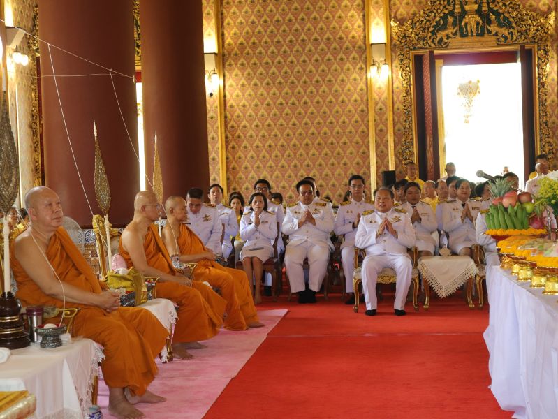 พิธีเจริญพระพุทธมนต์นวัคคหายุสมธัมม์ เสริมสิริมงคลวันพระบรมราชสมภพ  ถวายพระพรชัยมงคล พระบาทสมเด็จพระวชิรเกล้าเจ้าอยู่หัว