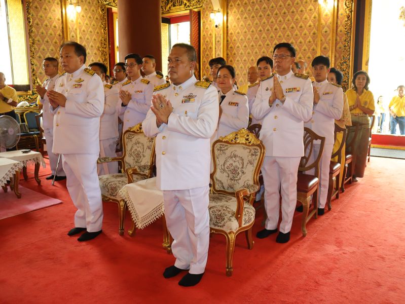 พิธีเจริญพระพุทธมนต์นวัคคหายุสมธัมม์ เสริมสิริมงคลวันพระบรมราชสมภพ  ถวายพระพรชัยมงคล พระบาทสมเด็จพระวชิรเกล้าเจ้าอยู่หัว