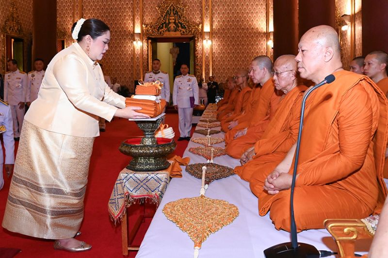 พระเจ้าวรวงศ์เธอ พระองค์เจ้าสิริภาจุฑาภรณ์ เสด็จพระราชดำเนิน ในการพระราชพิธีทรงบำเพ็ญพระราชกุศลถวายผ้าพระกฐิน