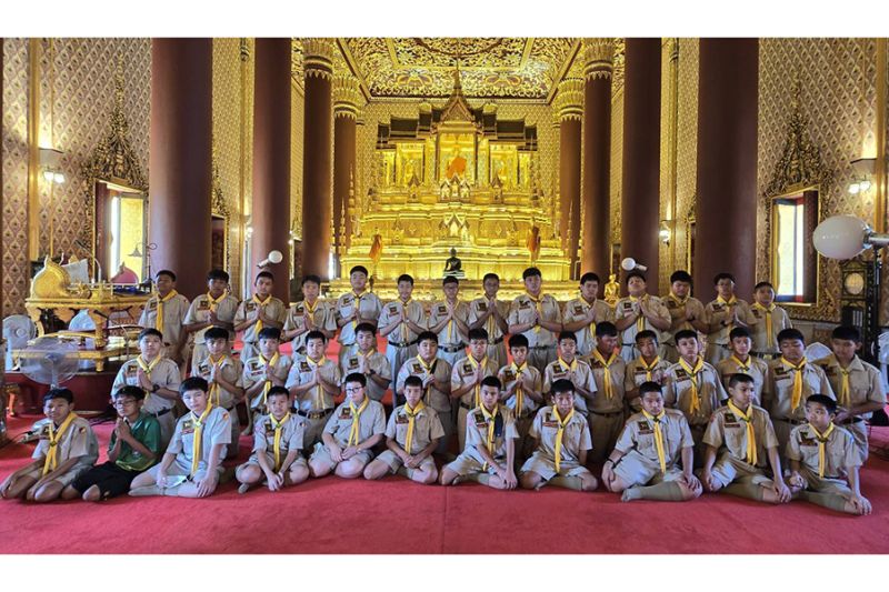 กิจกรรมทำบุญตักบาตรในช่วงเช้า ณ วัดเทพศิรินทราวาส