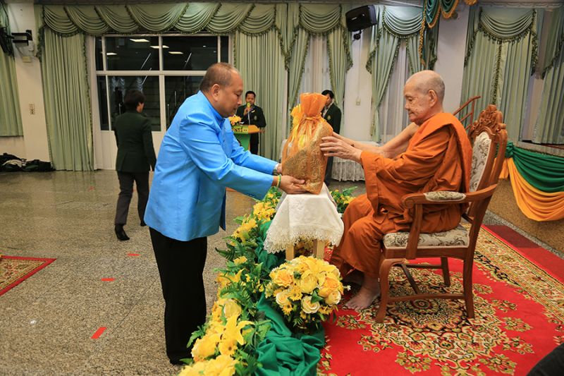 พิธีมอบประกาศนียบัตรสำหรับนักเรียนที่สอบได้ธรรมศึกษา ชั้นตรี โท เอก ประจำปีการศึกษา 2566