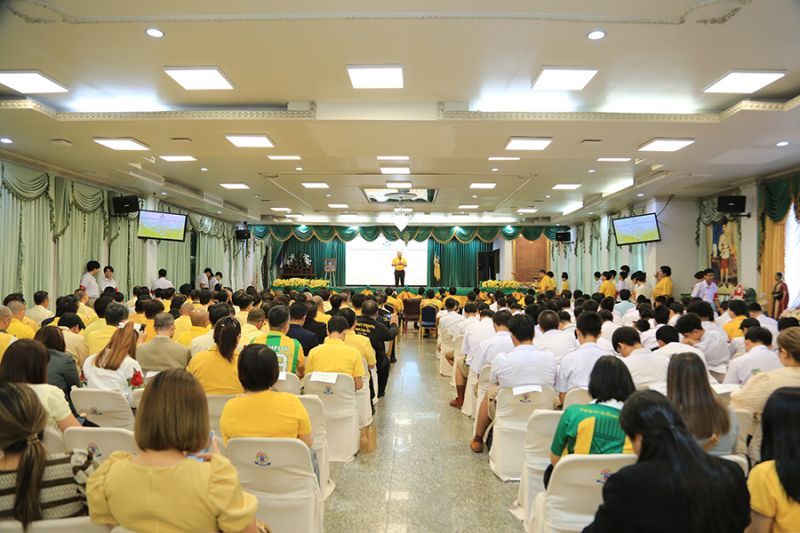 โรงเรียนเทพศิรินทร์ จัดกิจกรรมเทิดพระคุณพ่อ เนื่องในวันคล้าย วันพระราชสมภพ ในหลวงรัชกาลที่ 9 วันชาติ และ วันพ่อแห่งชาติ