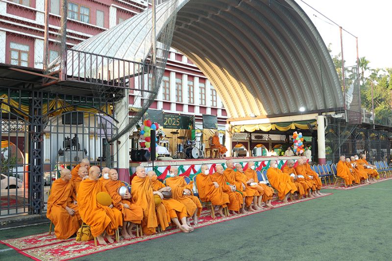โรงเรียนเทพศิรินทร์ จัดกิจกรรมทำบุญตักบาตร เนื่องในเทศกาลปีใหม่ 2568โรงเรียนเทพศิรินทร์ จัดกิจกรรมทำบุญตักบาตร เนื่องในเทศกาลปีใหม่ 2568