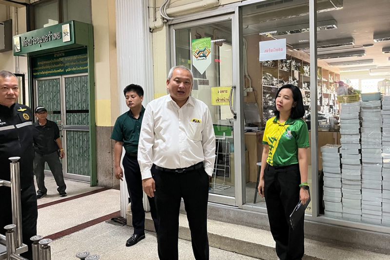 โรงเรียนเทพศิรินทร์ ตรวจสอบโครงสร้างตึกหลังเกิดเหตุแผ่นดินไหวโรงเรียนเทพศิรินทร์ ตรวจสอบโครงสร้างตึกหลังเกิดเหตุแผ่นดินไหว