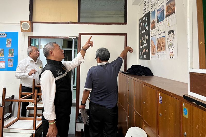 โรงเรียนเทพศิรินทร์ ตรวจสอบโครงสร้างตึกหลังเกิดเหตุแผ่นดินไหวโรงเรียนเทพศิรินทร์ ตรวจสอบโครงสร้างตึกหลังเกิดเหตุแผ่นดินไหว