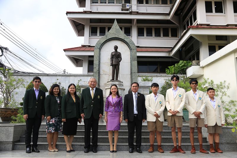 ตรวจเยี่ยมสนามสอบคัดเลือกนักเรียนชั้นมัธยมศึกษาปีที่ 1 ปีการศึกษา 2568